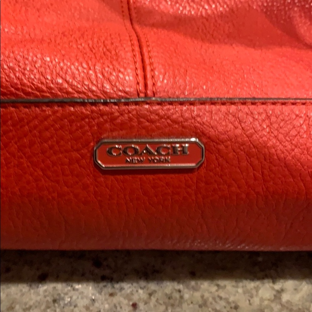 Coach purse - Picture 3 of 9